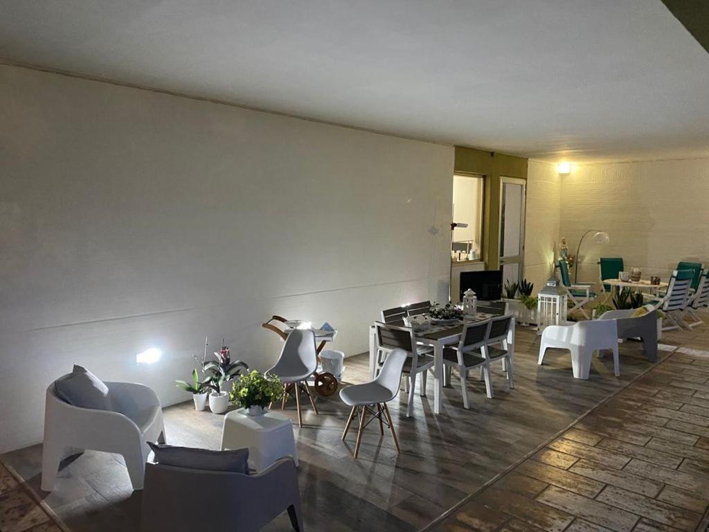 Bed and Breakfast Viro House Squinzano Exterior foto