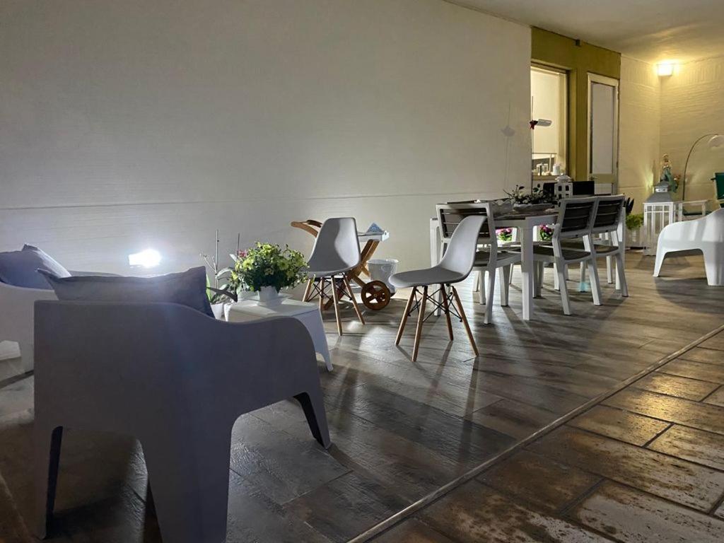 Bed and Breakfast Viro House Squinzano Exterior foto