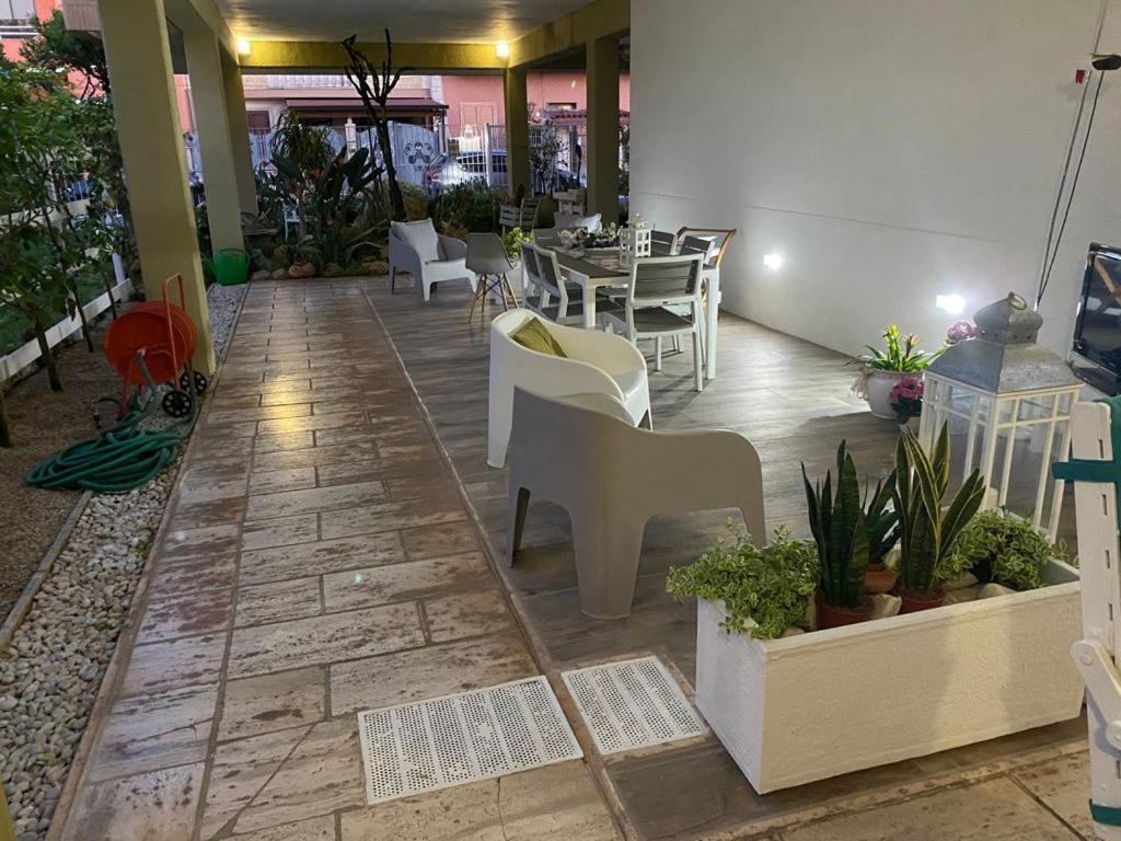 Bed and Breakfast Viro House Squinzano Exterior foto